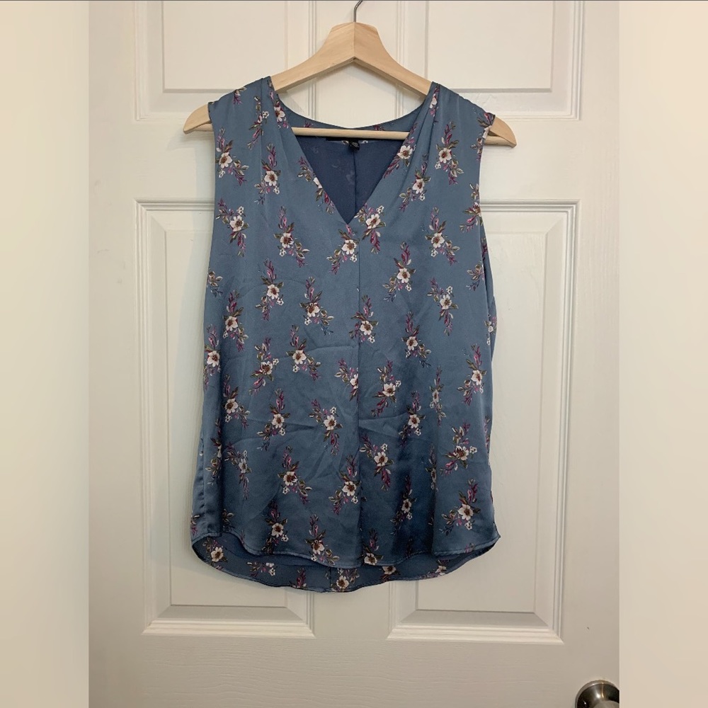 White House Black Market Blouse